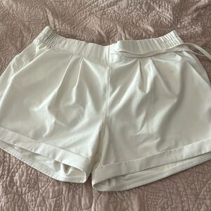 Zyia white medium summer shorts